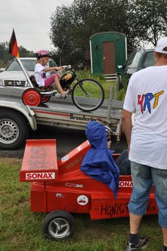 h001.jpg